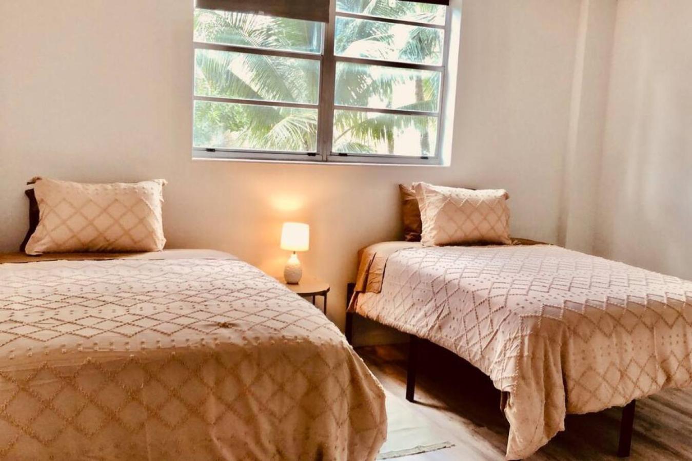 Sian Private Apartments Hollywood Luaran gambar