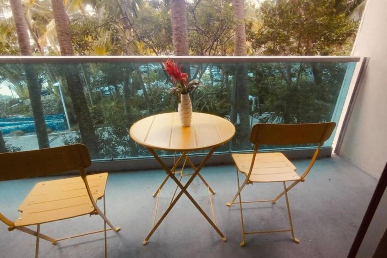 Sian Private Apartments Hollywood Luaran gambar
